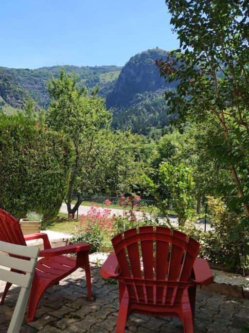 Appartement rez de jardin montée de l'alpe d'Huez La Garde  Exterior foto