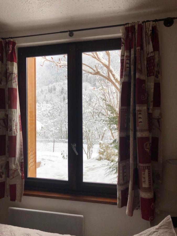 Appartement rez de jardin montée de l'alpe d'Huez La Garde  Exterior foto
