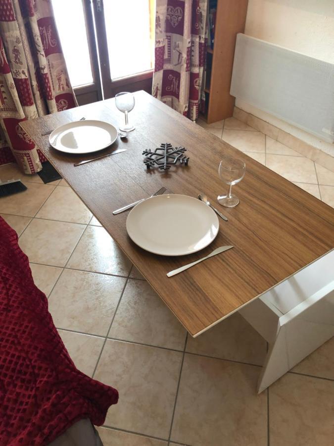Appartement rez de jardin montée de l'alpe d'Huez La Garde  Exterior foto